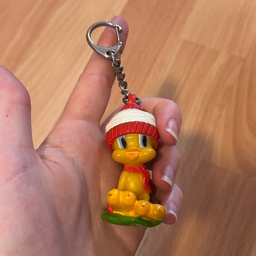 90s Tweety Looney Tunes keychain